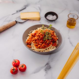 Spaghettis con salsa tuco de pollo